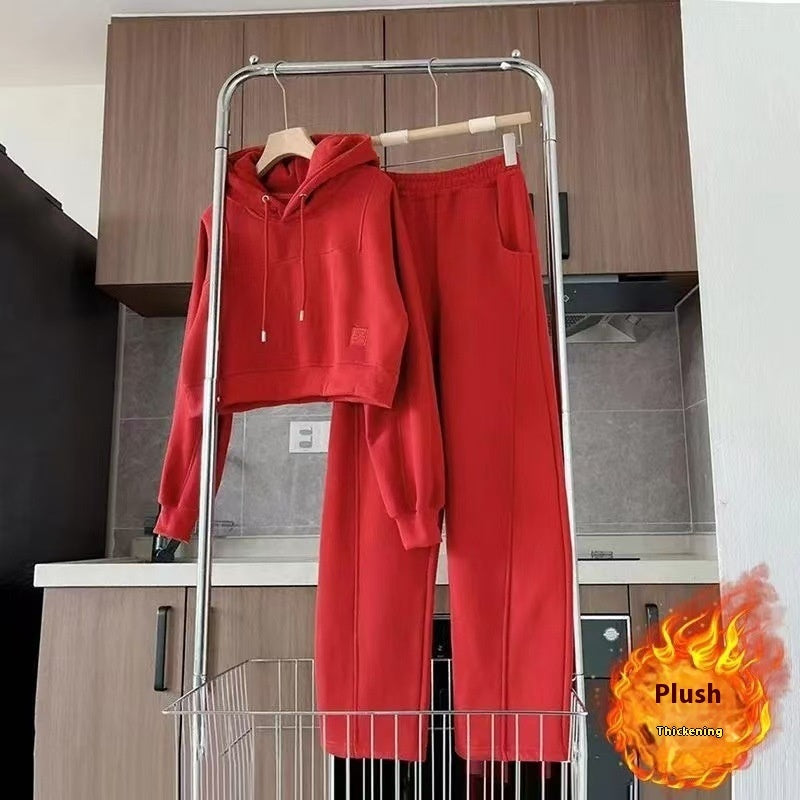 Two-Piece Set: Stylish Fleece-Lined Hooded Sweatshirt and Sweatpants